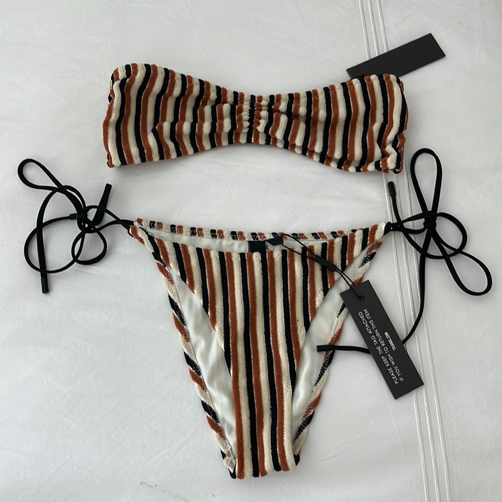 Triangl Bathing Suit Size S Bottoms Size M top NWT